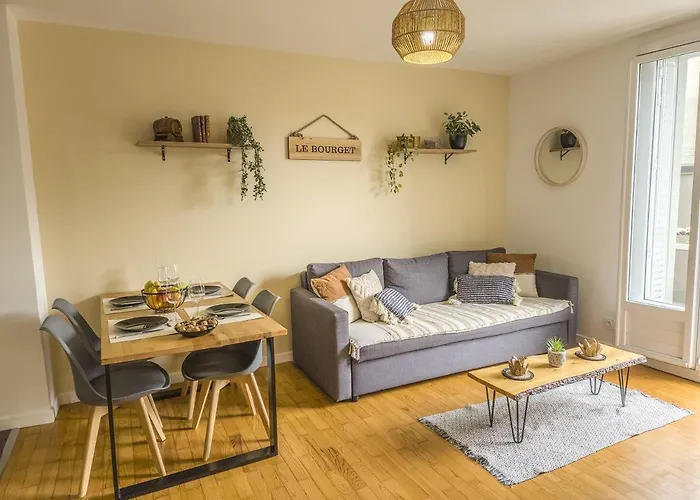 Appartamento Le Bourget, Grand Proche Du Centre *