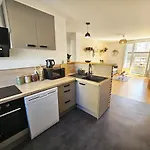 Apartamento Le Bourget, Grand Proche Du Centre *