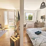 Apartamento Le Bourget, Grand Proche Du Centre *