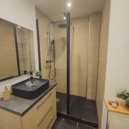 Apartamento Le Bourget, Grand Proche Du Centre