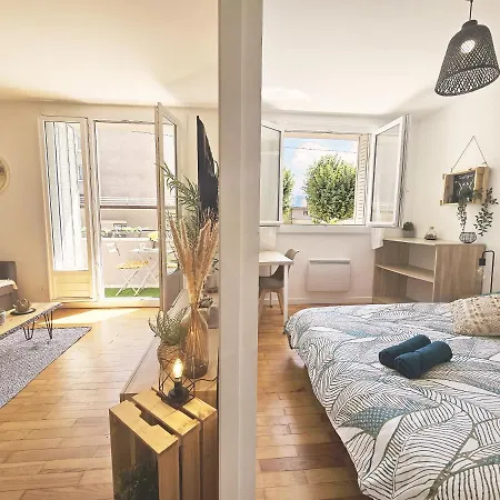 Apartamento Le Bourget, Grand Proche Du Centre *