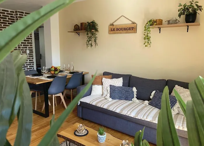 Le Bourget, Grand Proche Du Centre